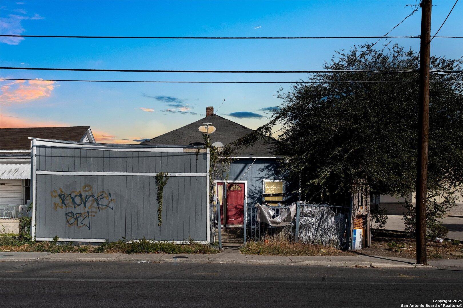 W Commerce St, San Antonio, TX 78207