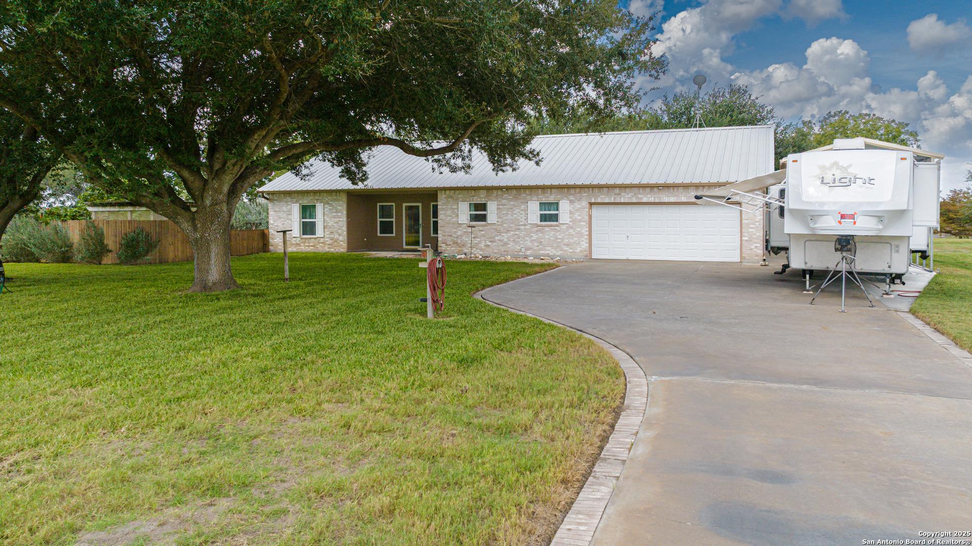 Peninsula Dr, Mathis, TX 78368