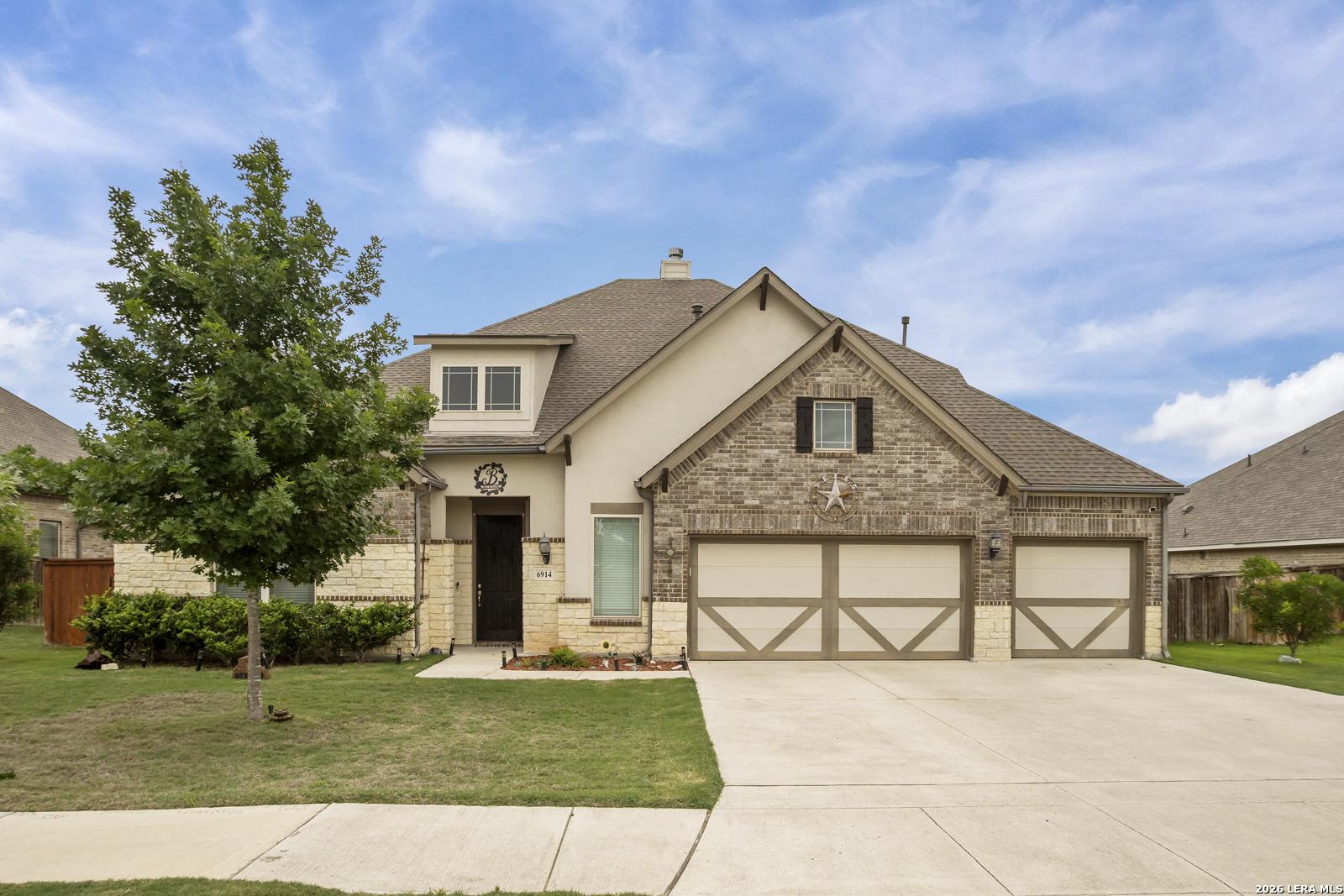 Hallie Hl, Schertz, TX 78154