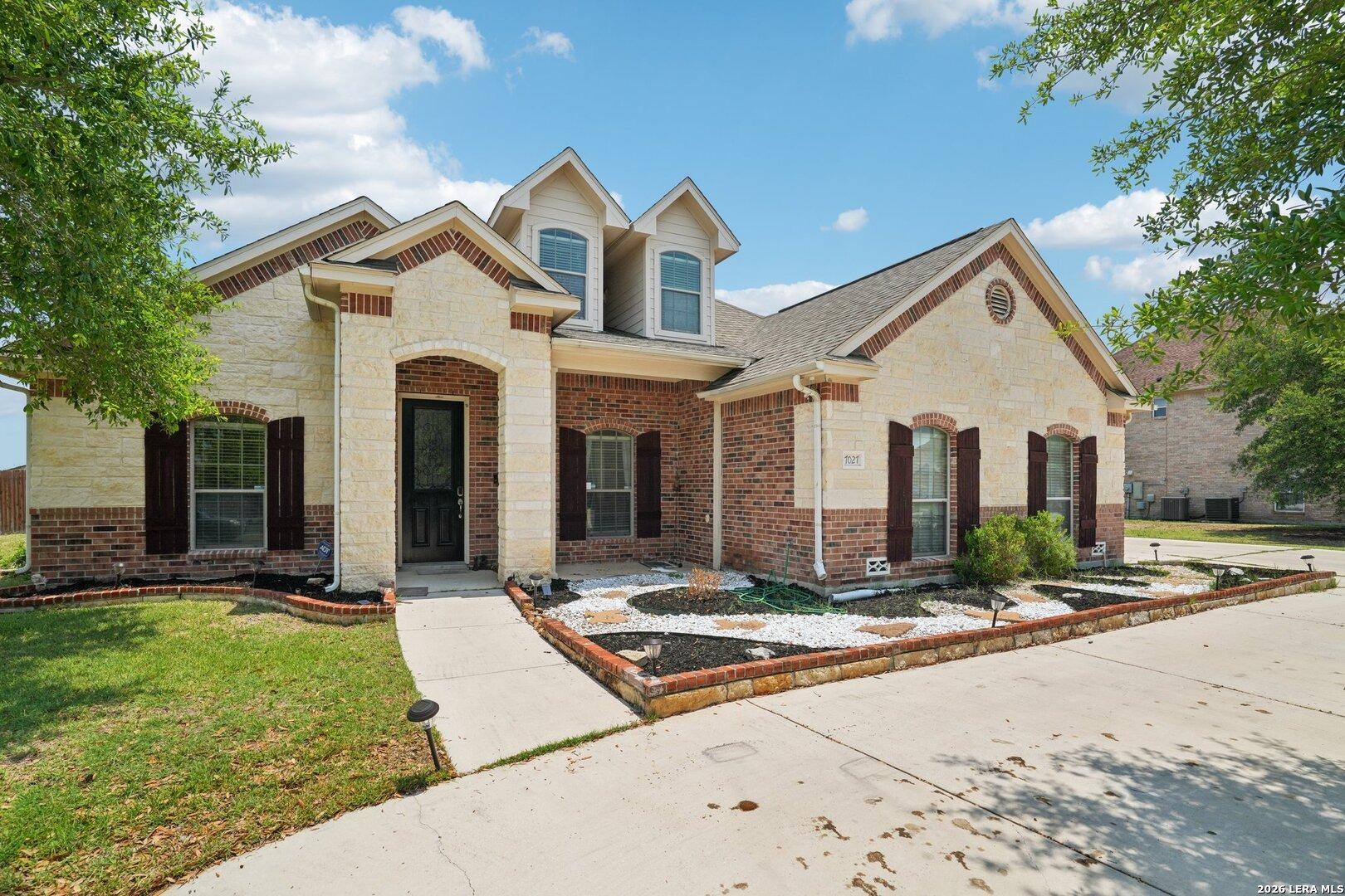 Laura Hts, Schertz, TX 78154