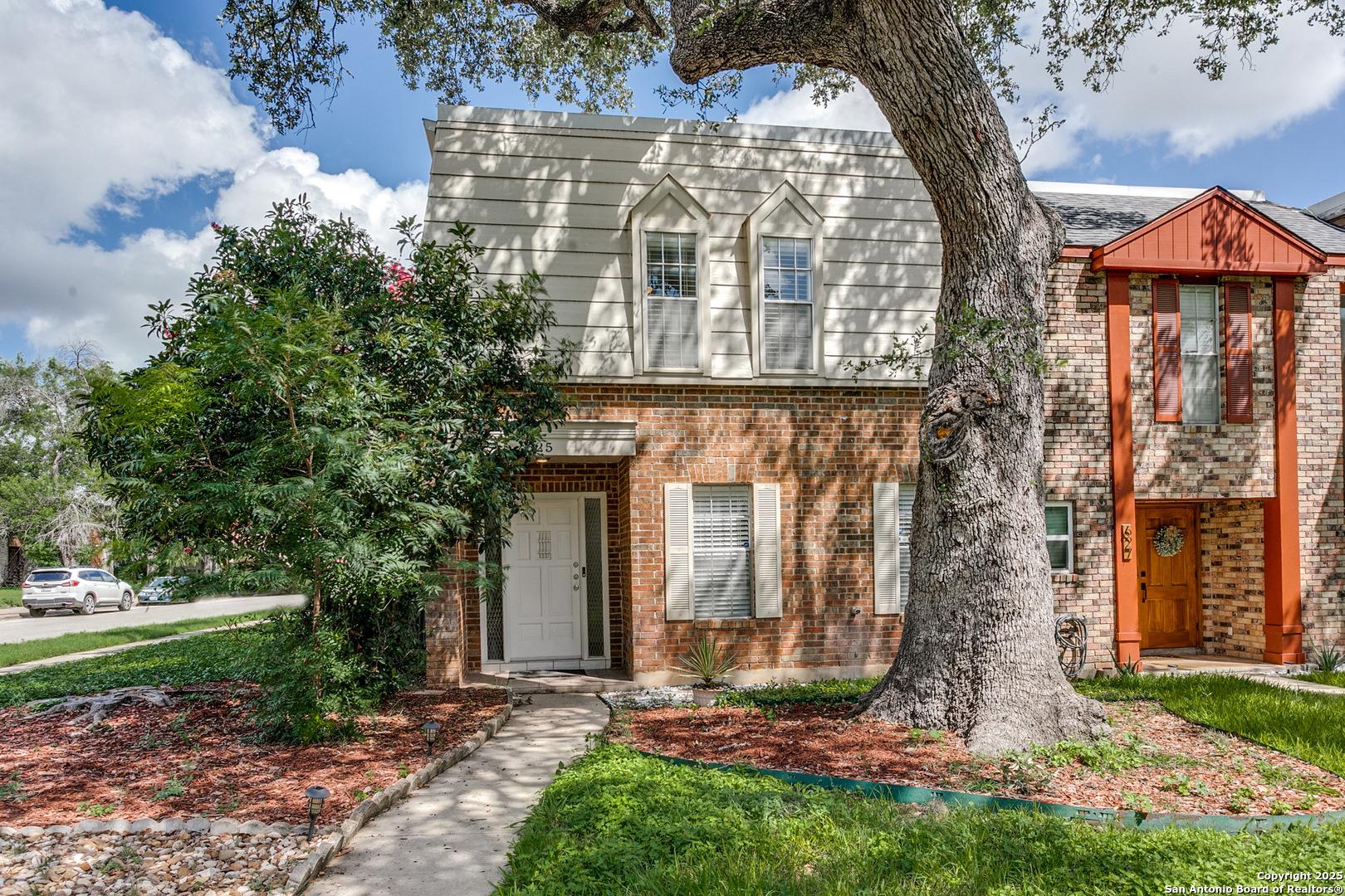 Chauncey Dr, San Antonio, TX 78216