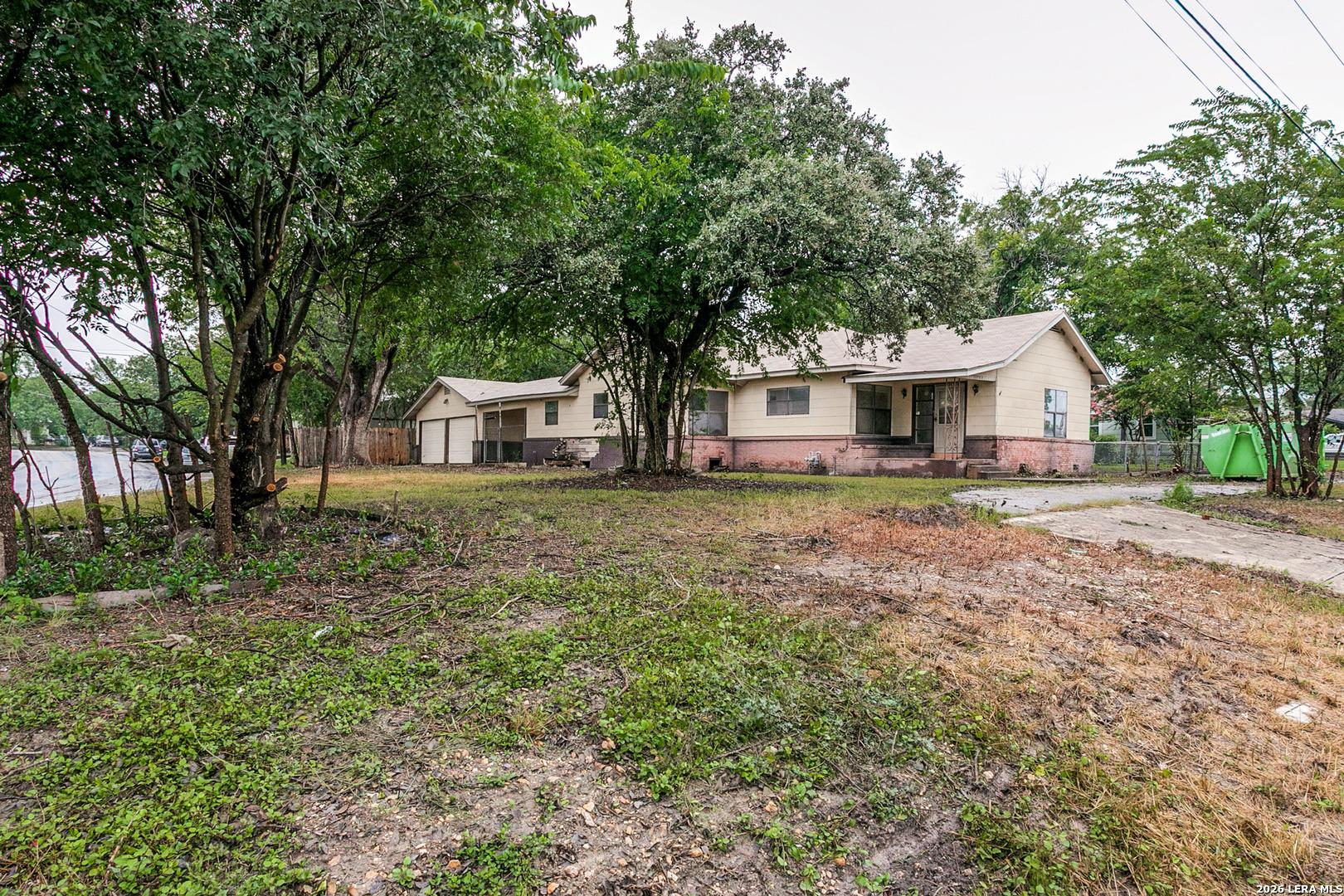 Middle Ln, San Antonio, TX 78217