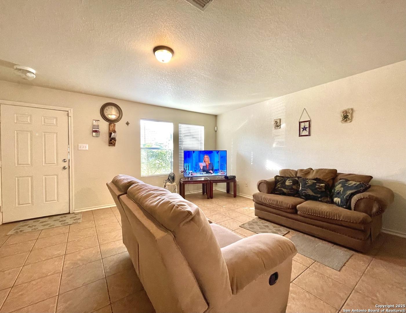 Absolon Farm, San Antonio, TX 78228