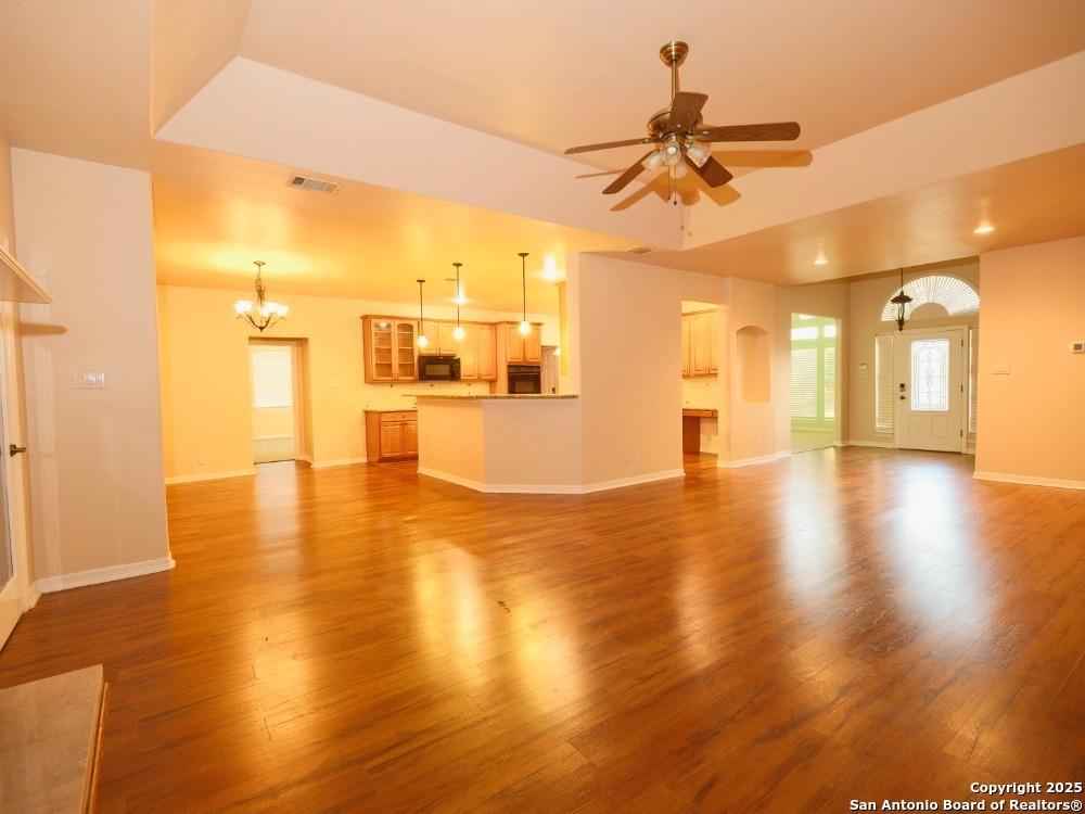 Spanish Moss, Windcrest, TX 78239