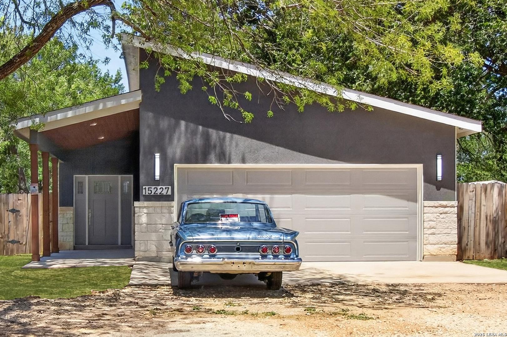 Rosa Trl, San Antonio, TX 78253