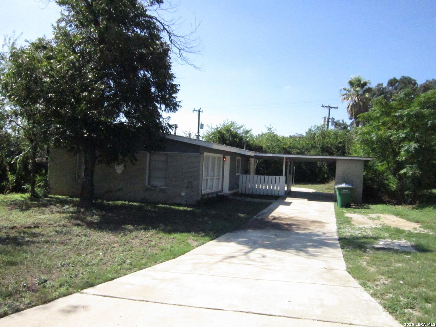 Trailwood Dr, San Antonio, TX 78228