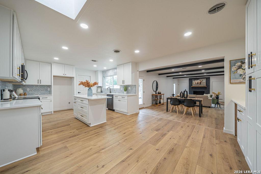 Donella Dr, San Antonio, TX 78232