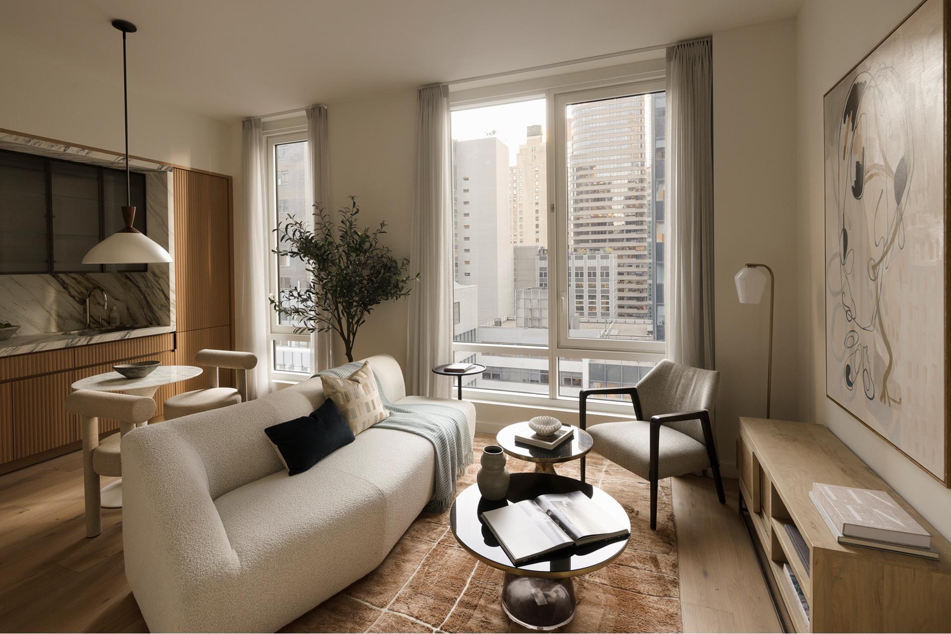 E 47th St, New York, NY 10017