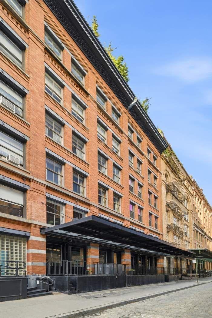 N Moore St, New York, NY 10013
