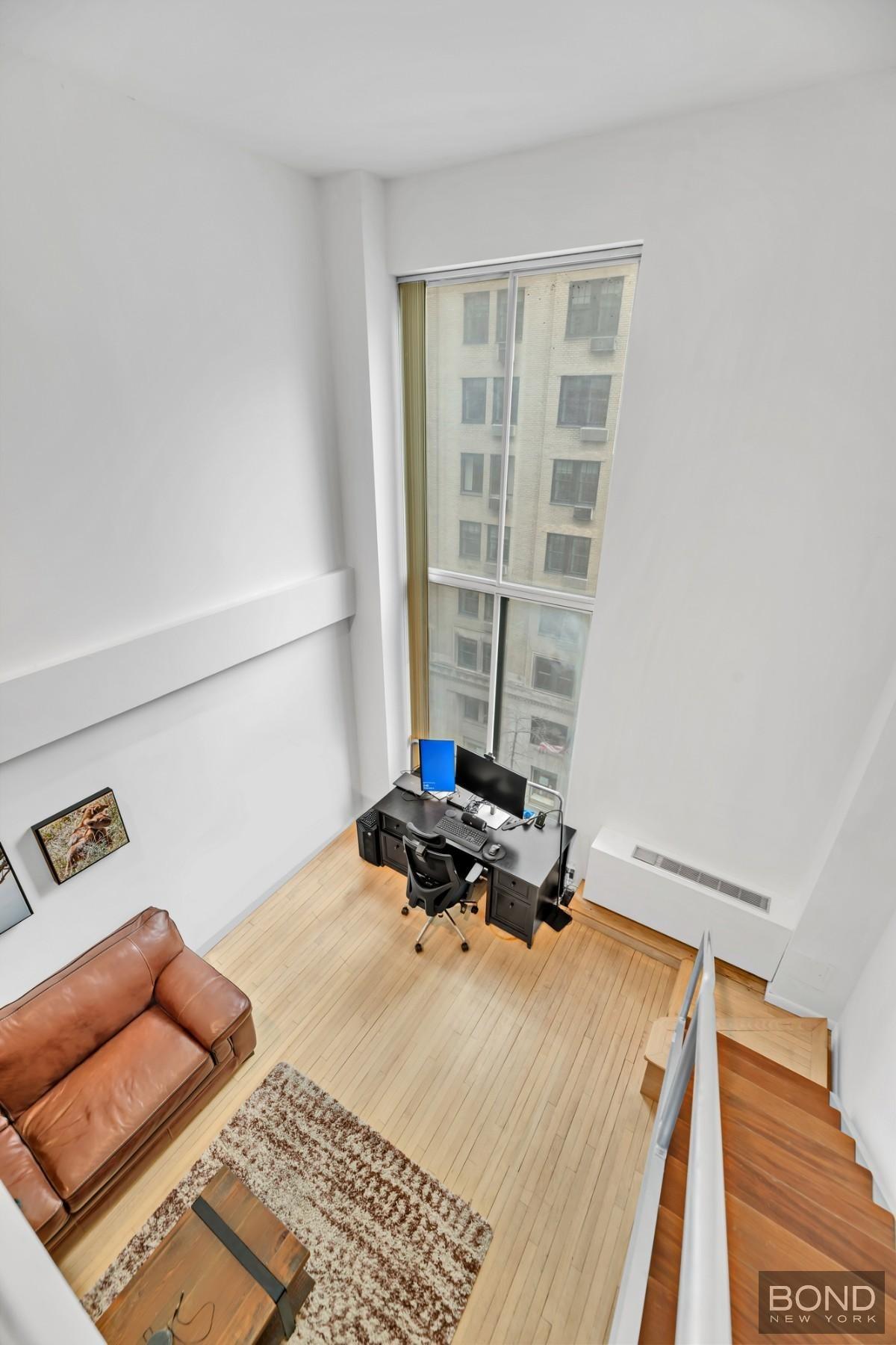 E 76th St, New York, NY 10021