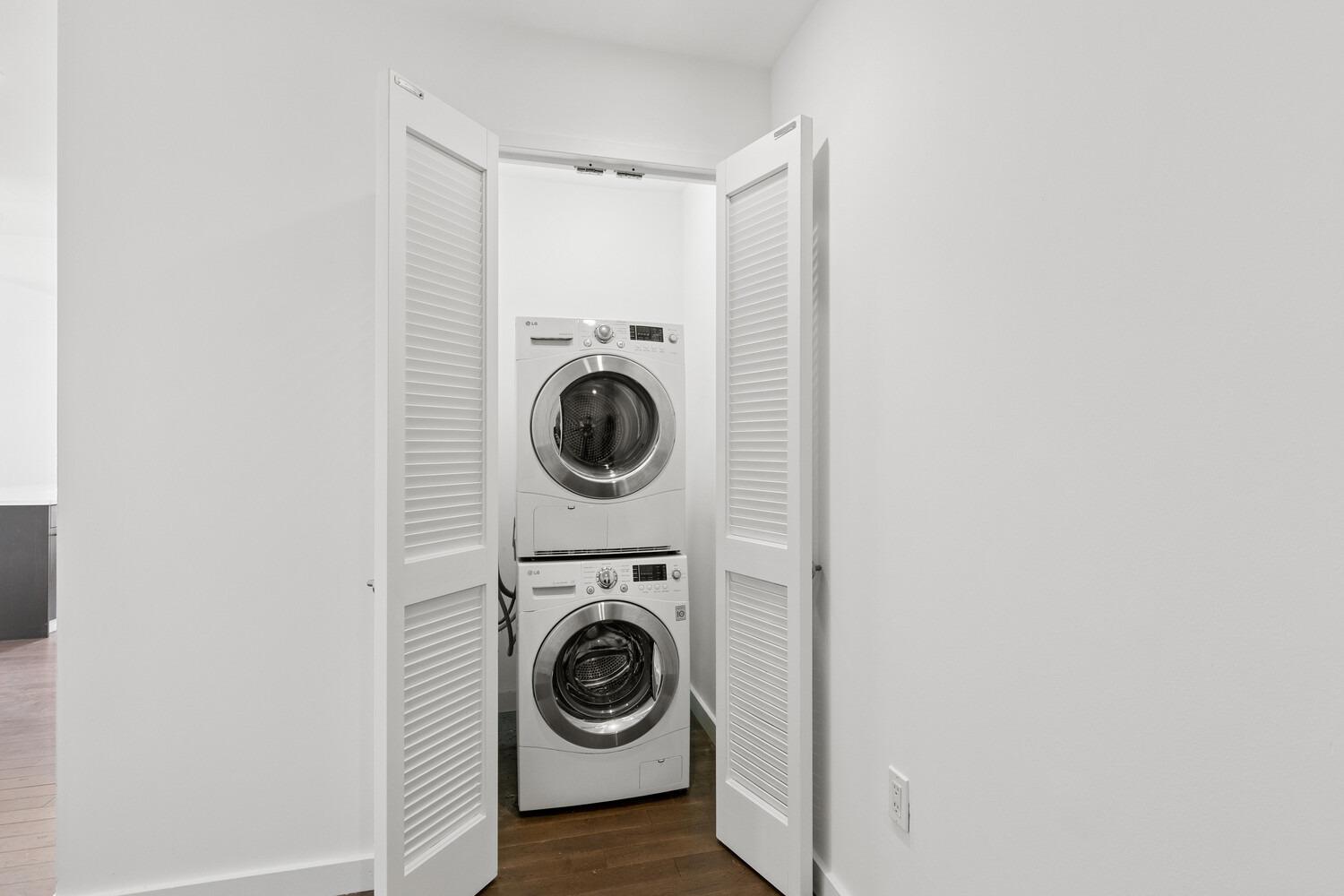 W 110th St, New York, NY 10026