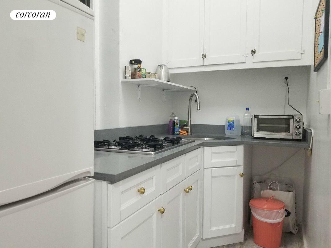W 97th St, New York, NY 10025