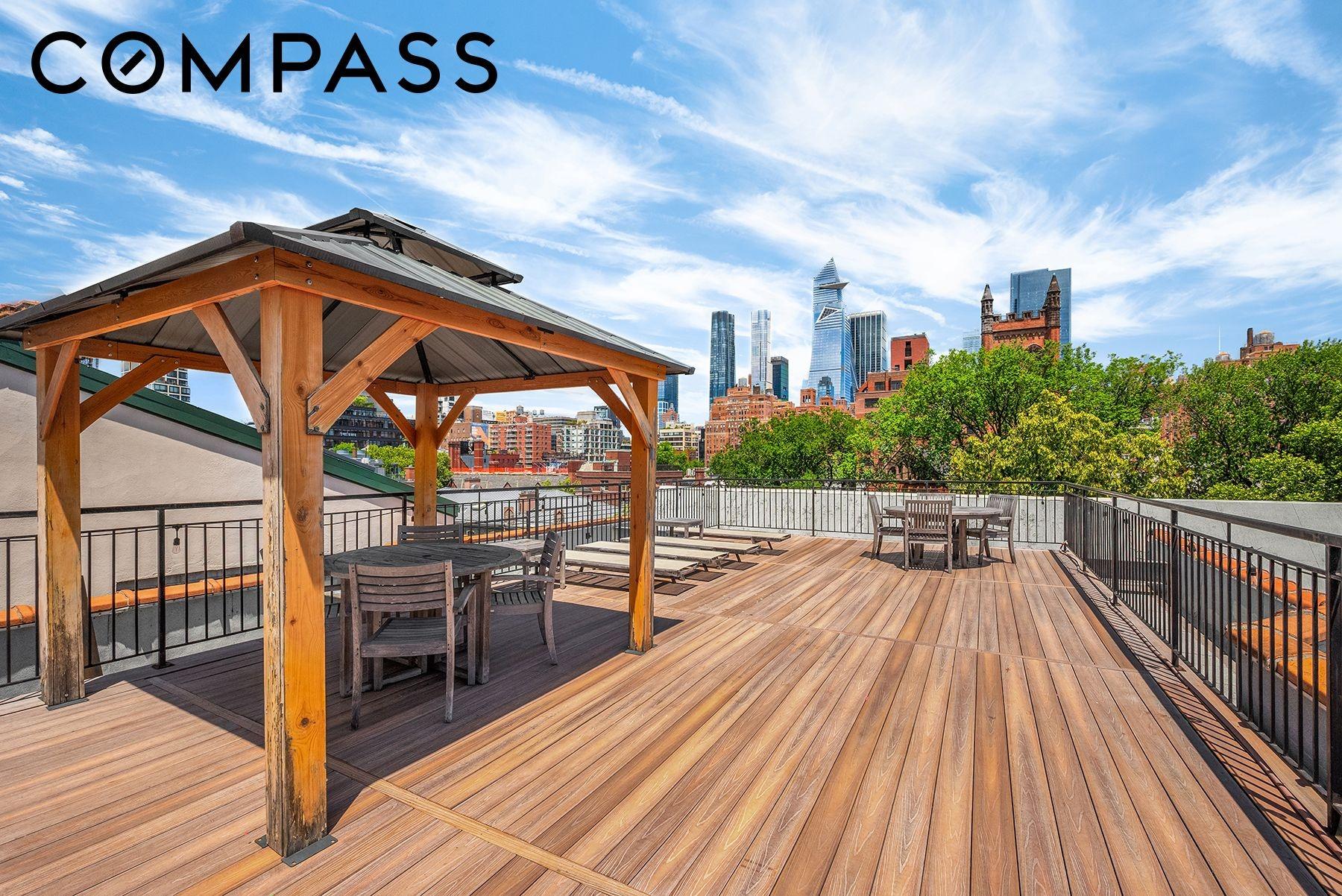 W 20th St, New York, NY 10011