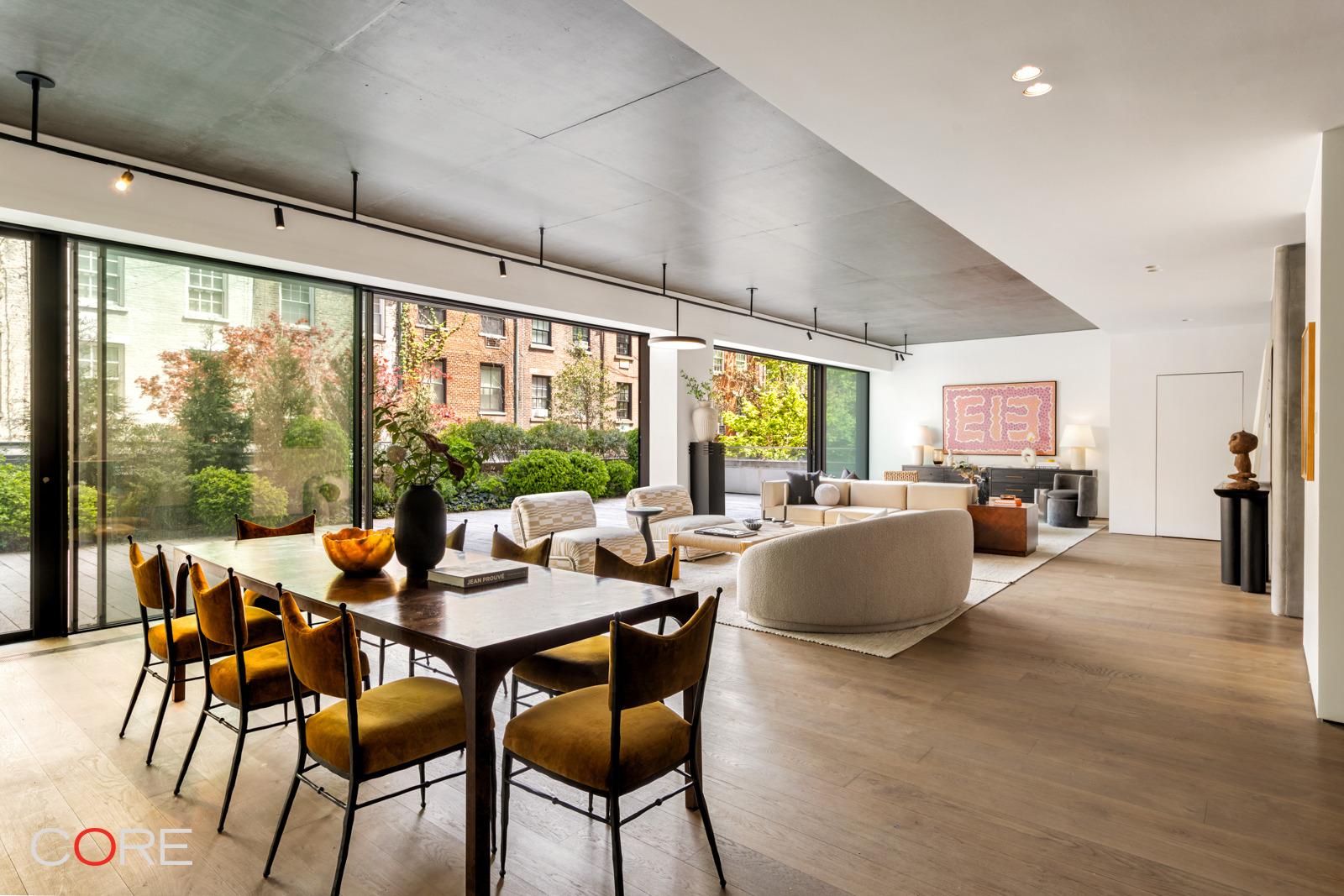 W 19th St, New York, NY 10011