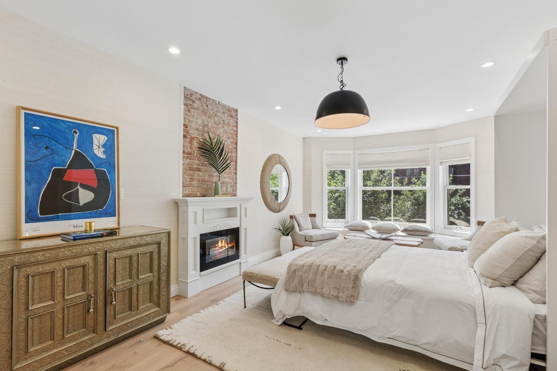 Milton St, Brooklyn, NY 11222