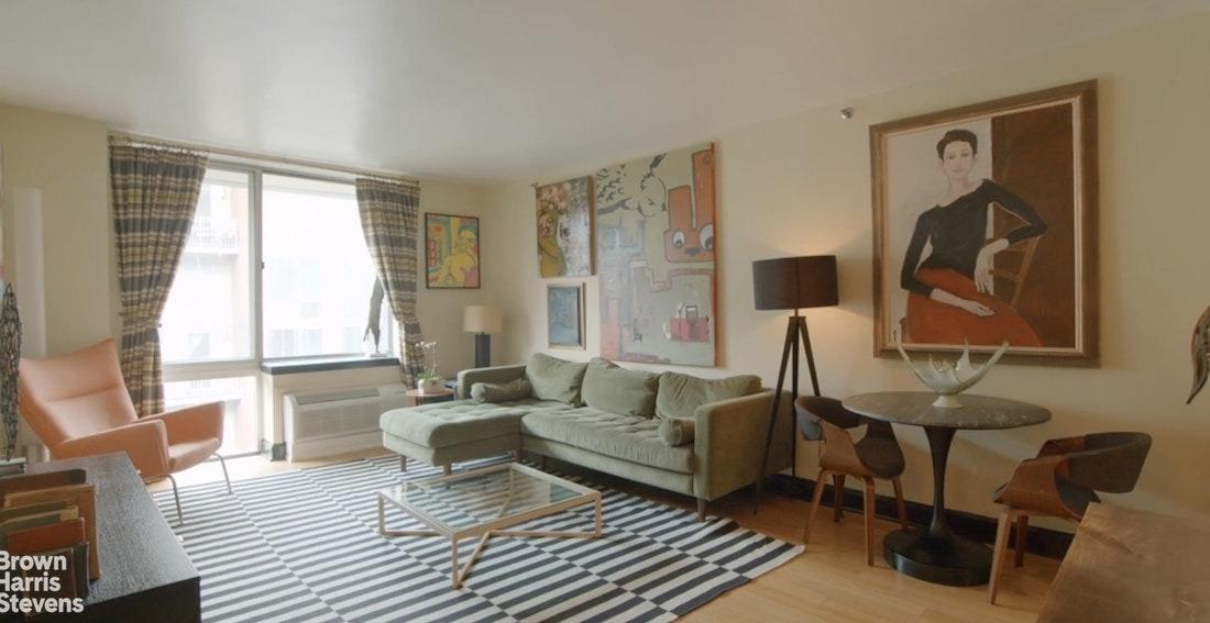 W 47th St, New York, NY 10036