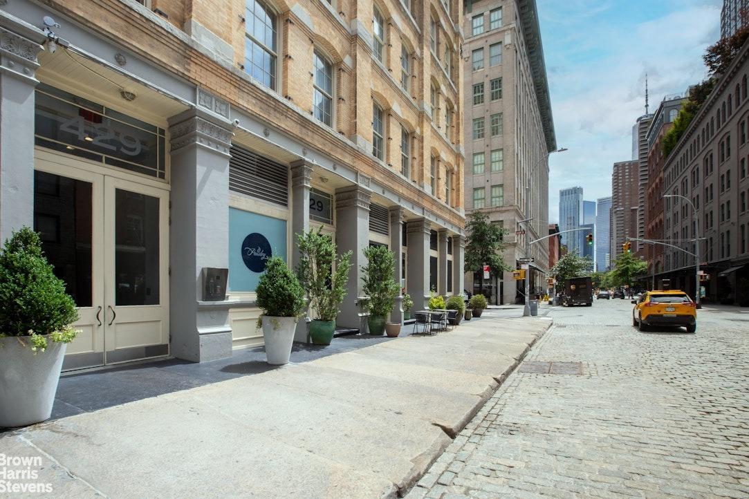 Greenwich St, New York, NY 10013
