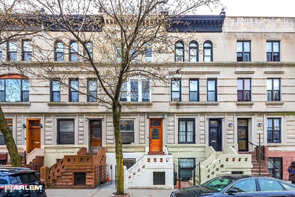 W 152nd St, New York, NY 10031