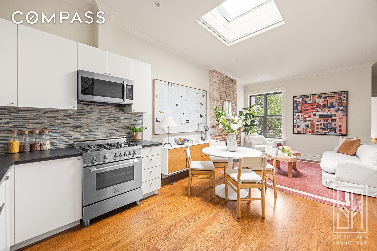 7th St, Brooklyn, NY 11215