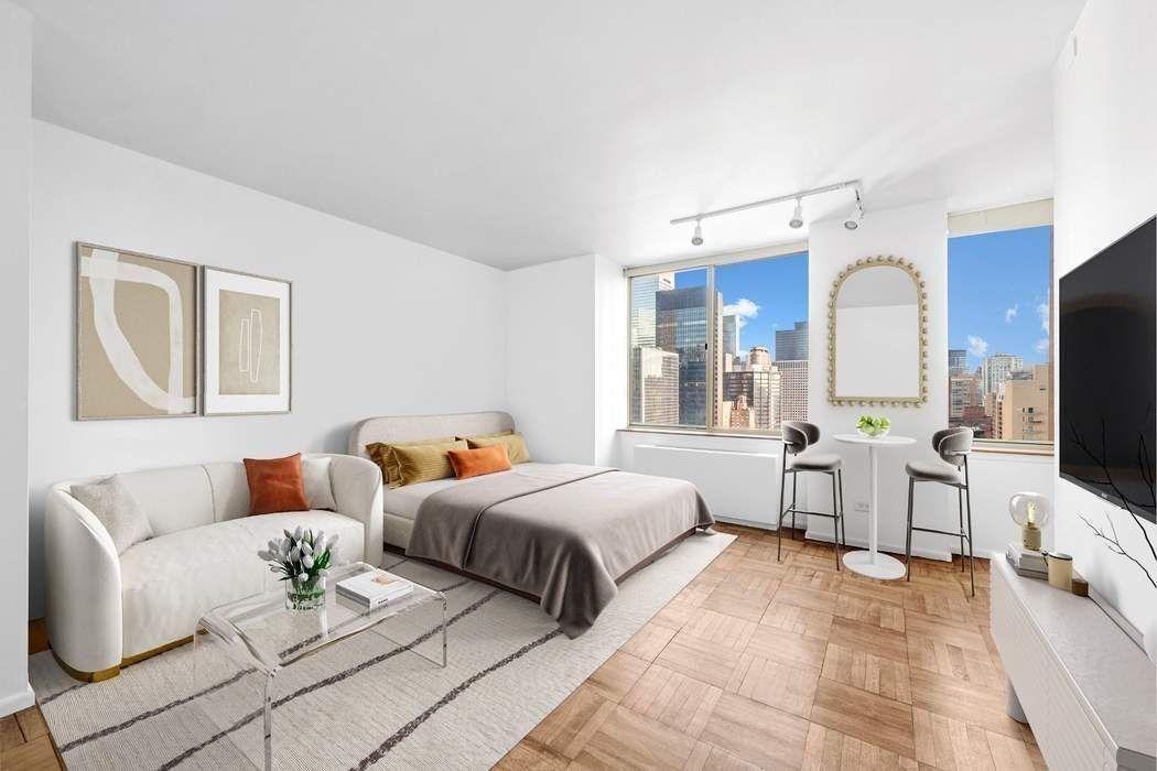 E 47th St, New York, NY 10017