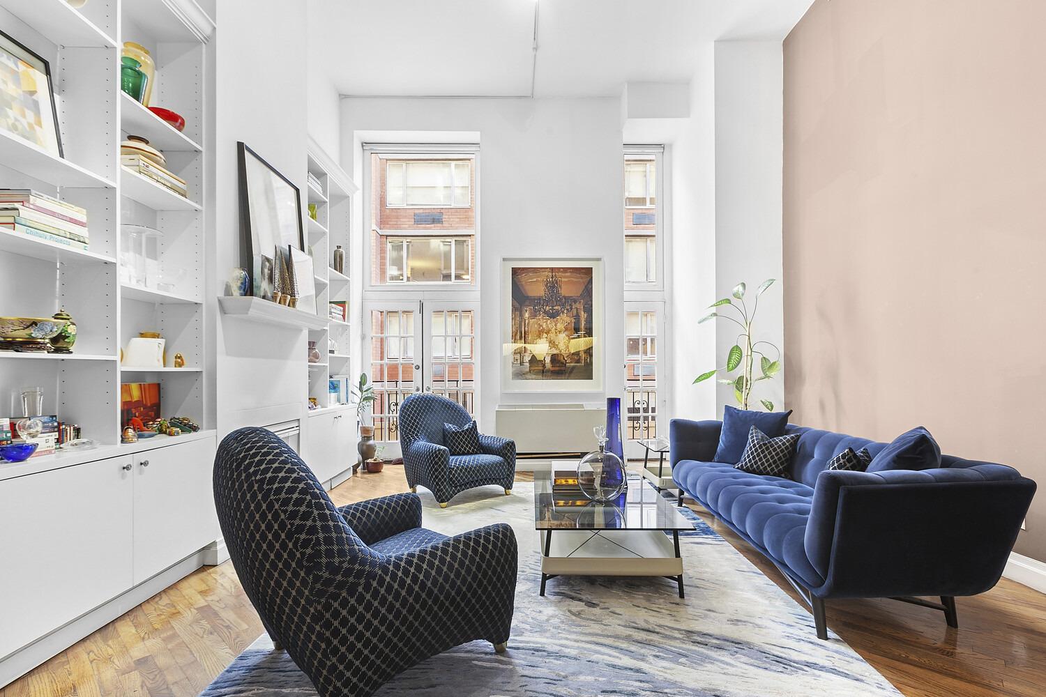 W 20th St, New York, NY 10011