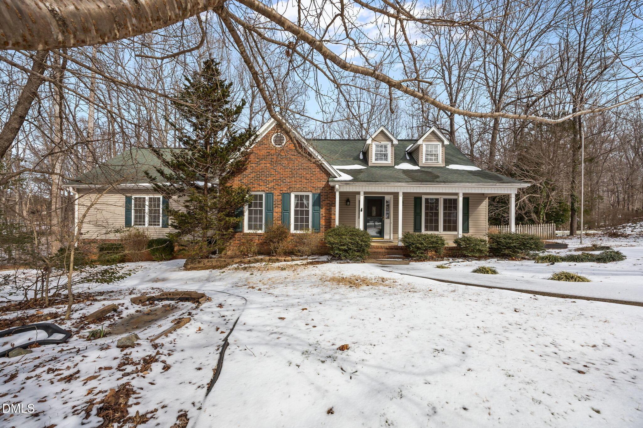 Canterwood Dr, Mebane, NC 27302