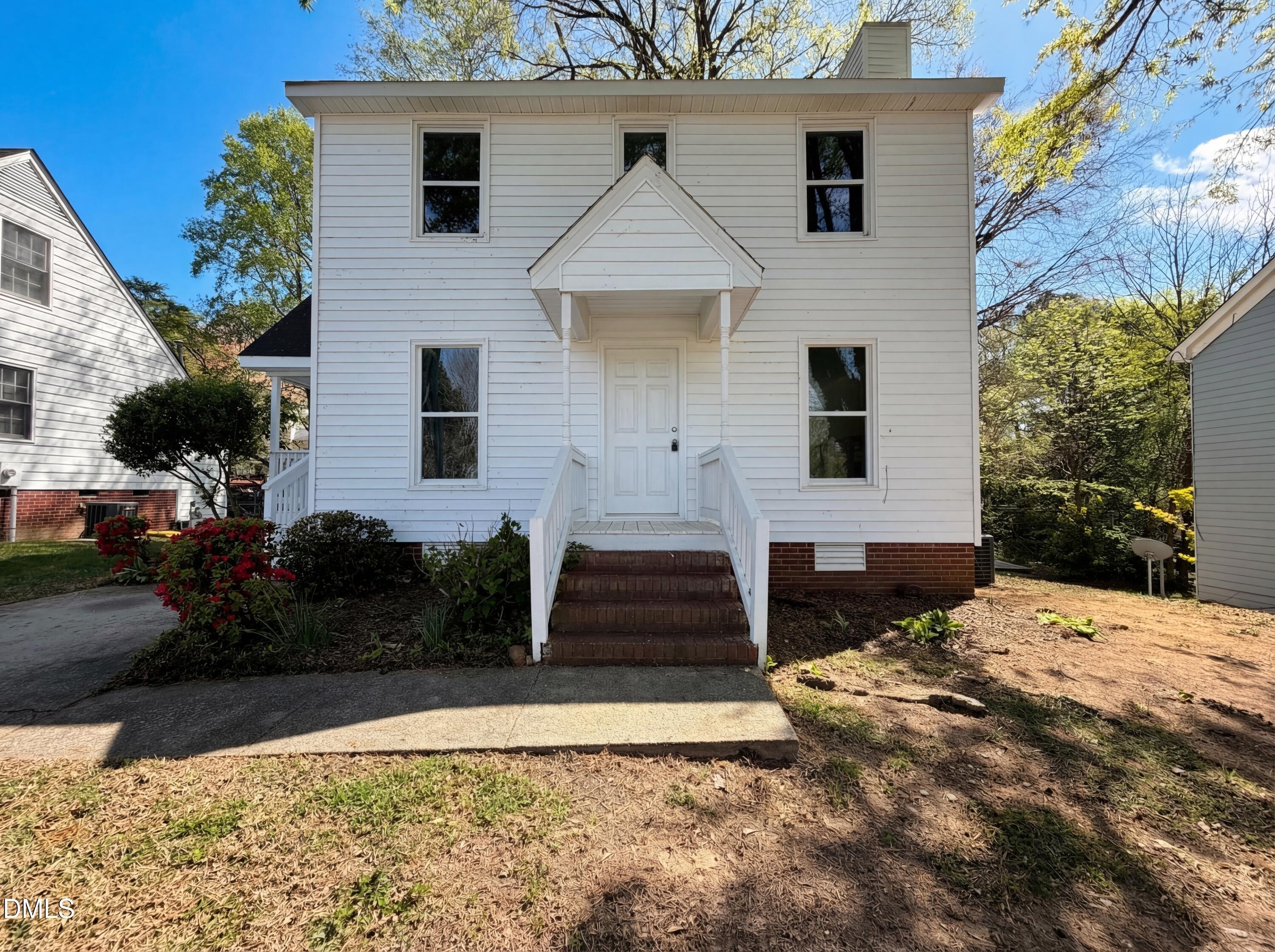 Turf Grass Ct, Raleigh, NC 27610