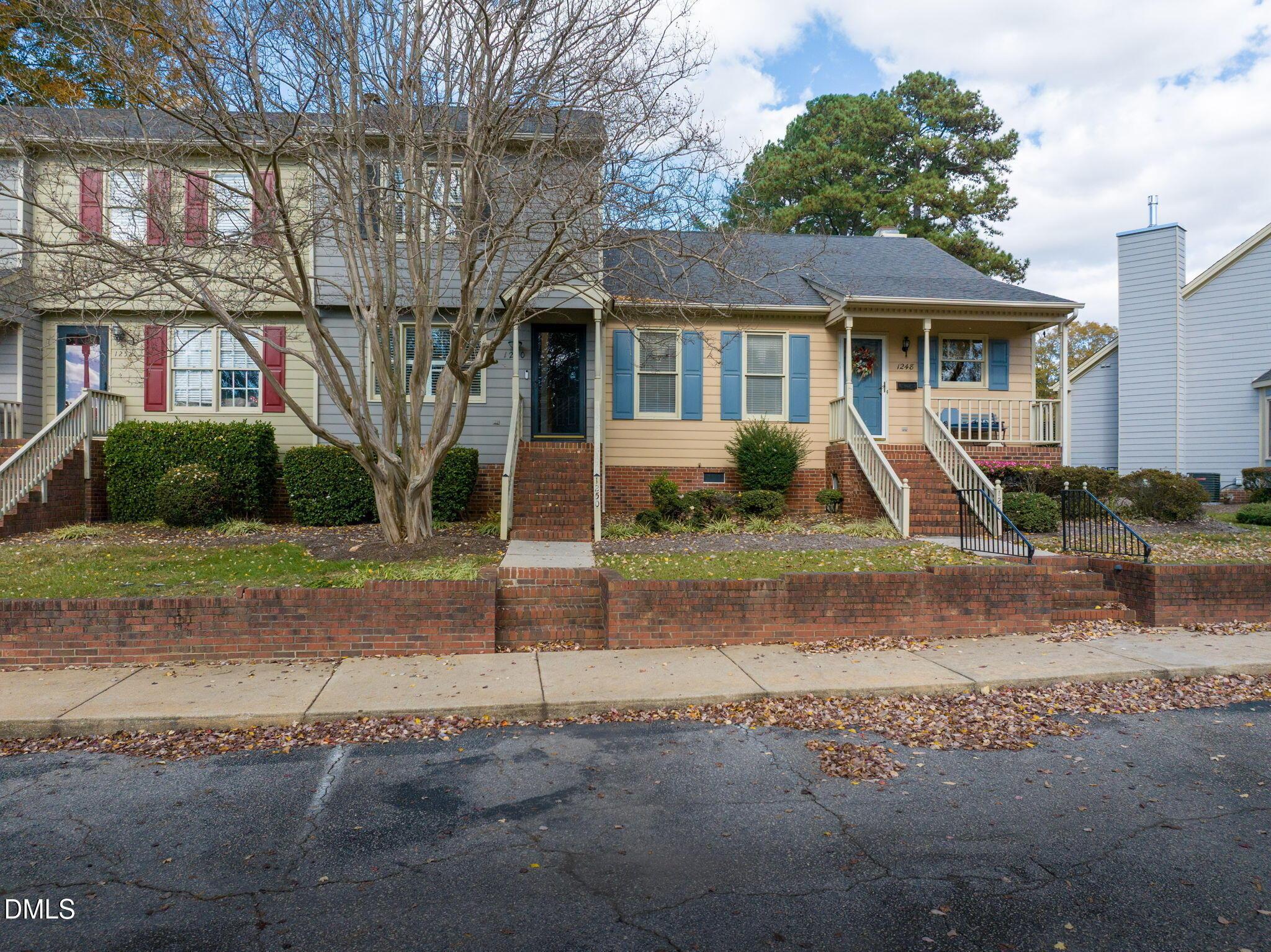 Shadowbark Ct, Raleigh, NC 27603