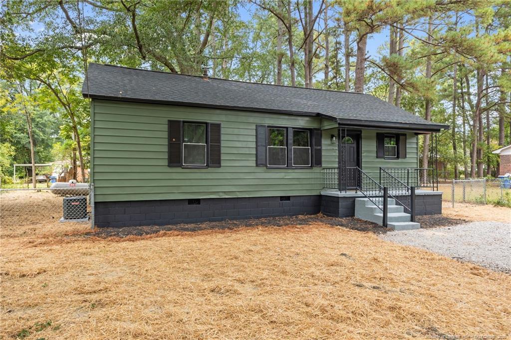 Henderson Ave, Fayetteville, NC 28301