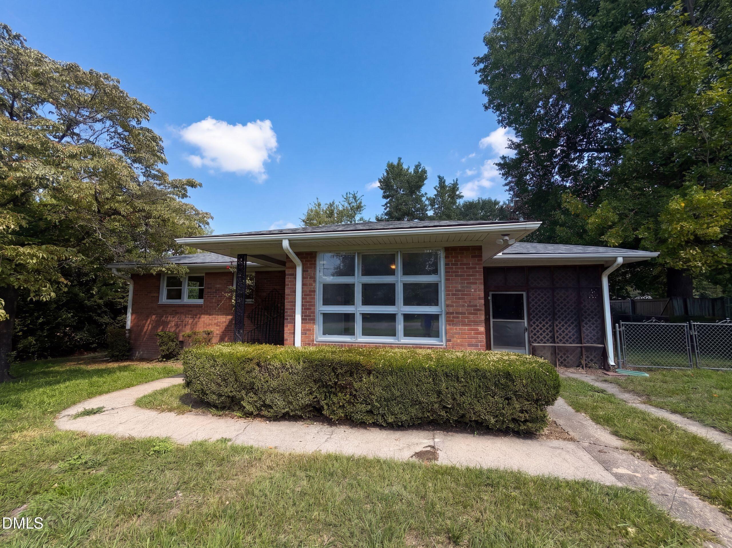N Sumac Cir, Fayetteville, NC 28304