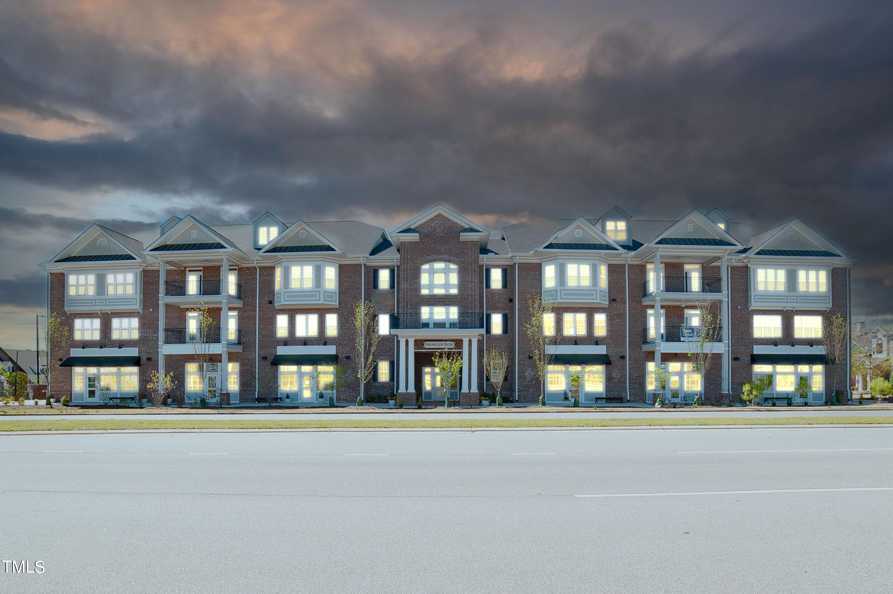 Gathering Park Cir, Cary, NC 27519