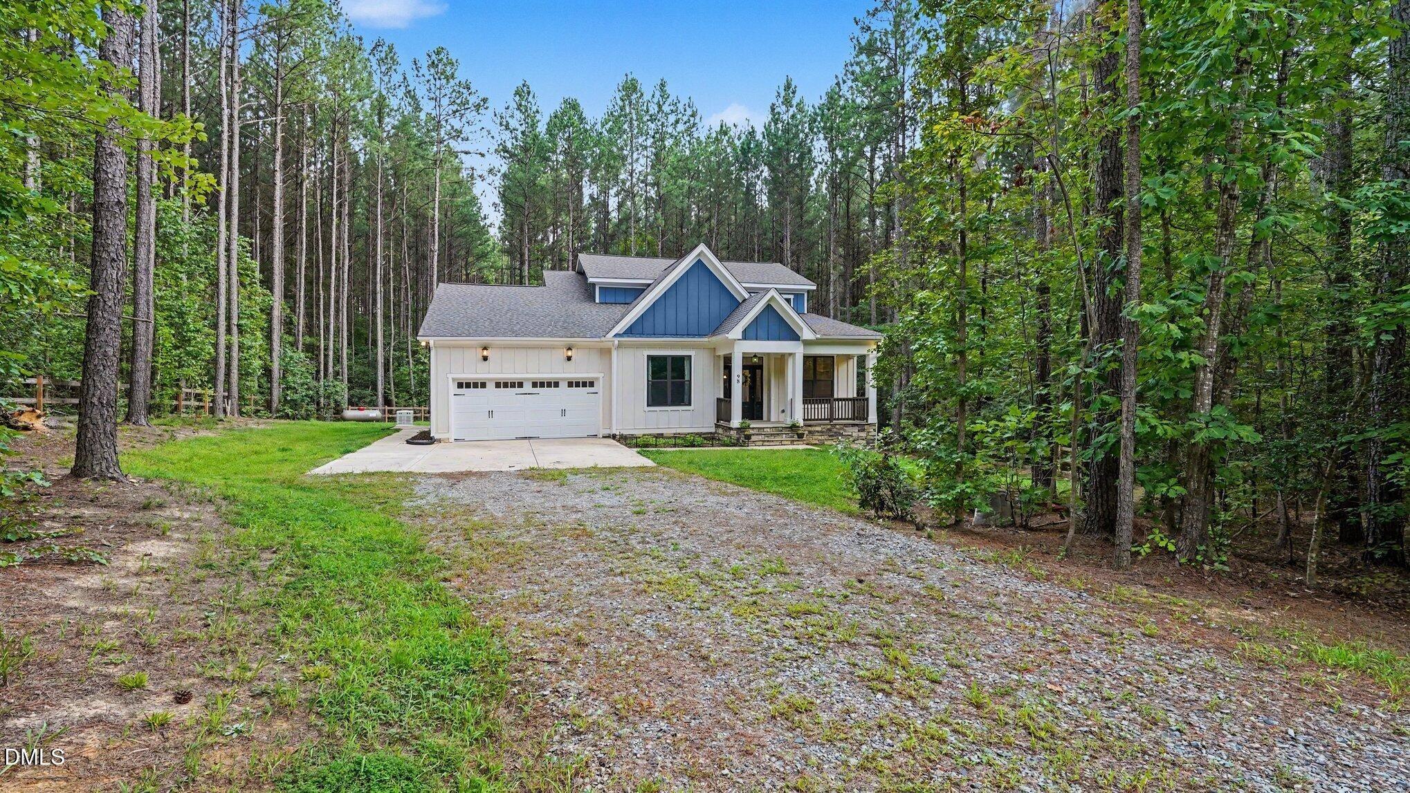 Anneliis Ln, Siler City, NC 27344