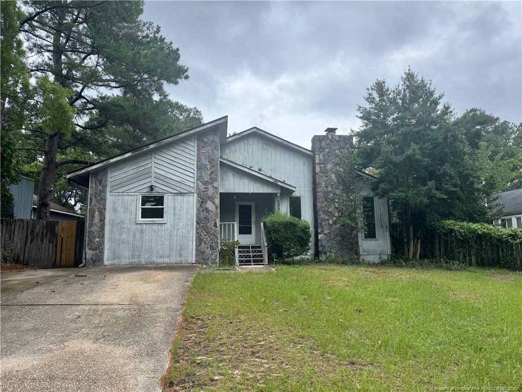 Deep Hollow Ct, Fayetteville, NC 28311