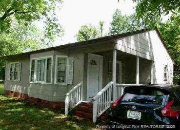 Banyan Rd, Fayetteville, NC 28304