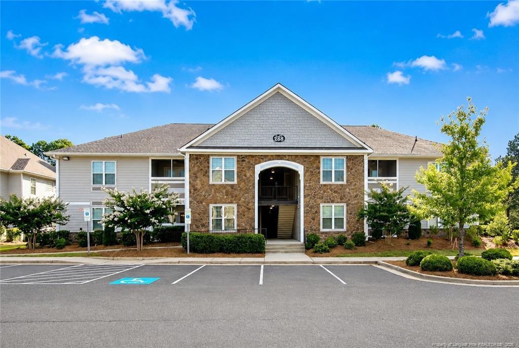 Gallery Dr, Spring Lake, NC 28390