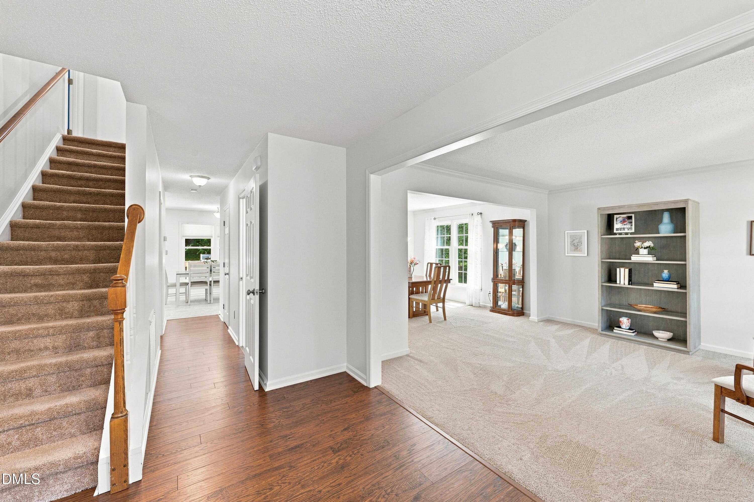 Sequoia Ct, Cary, NC 27513