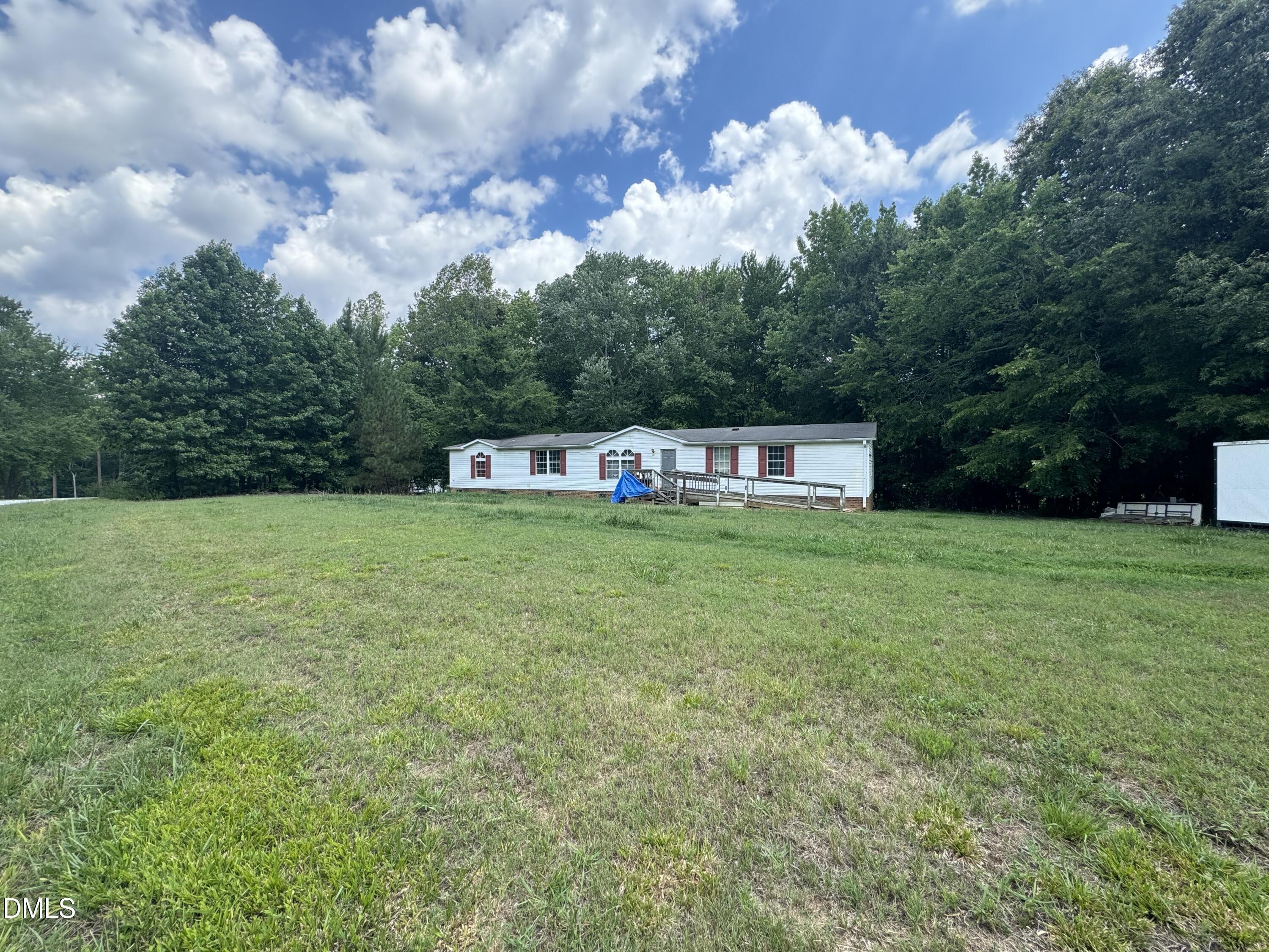 Smith Hill Ln, Roxboro, NC 27574