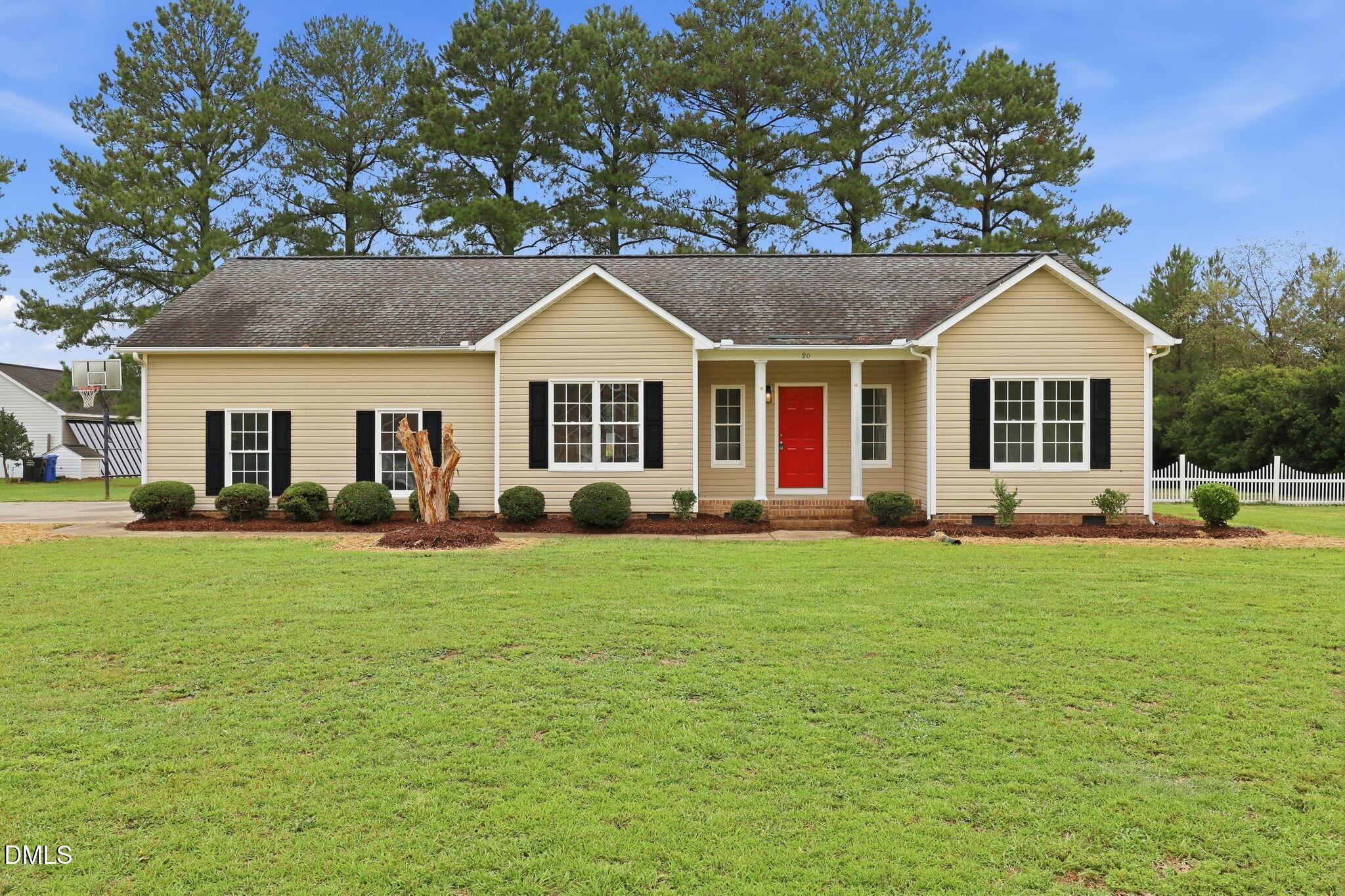 Fred Mcleod Ln, Coats, NC 27521