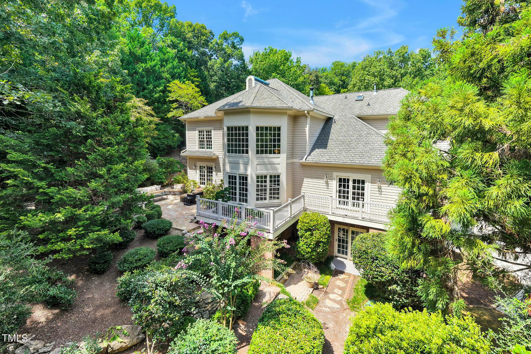 Bickett, Chapel Hill, NC 27517