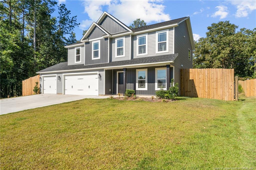 W Hoke Rd, Raeford, NC 28376