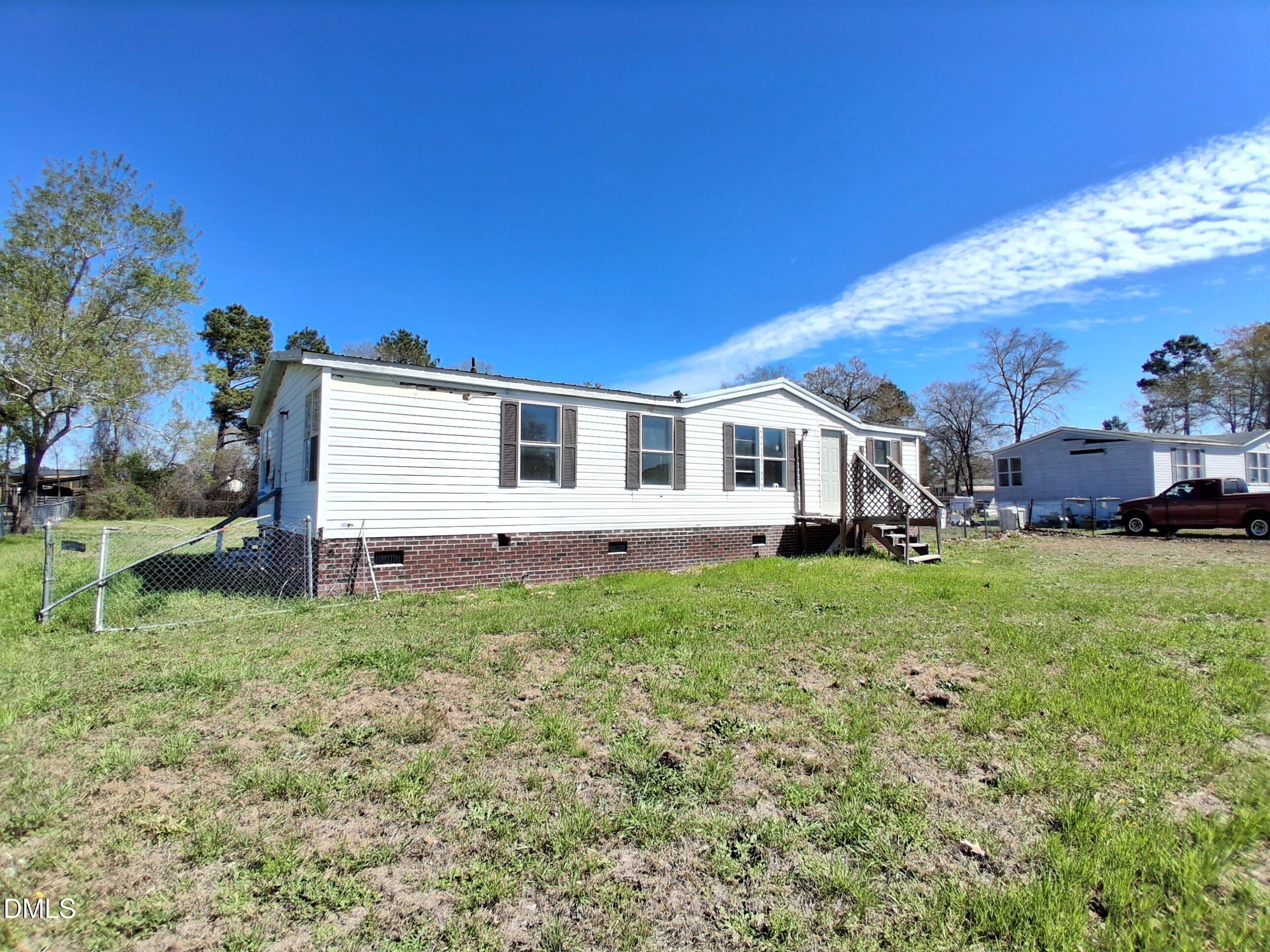 Desert Ridge Rd, Parkton, NC 28371