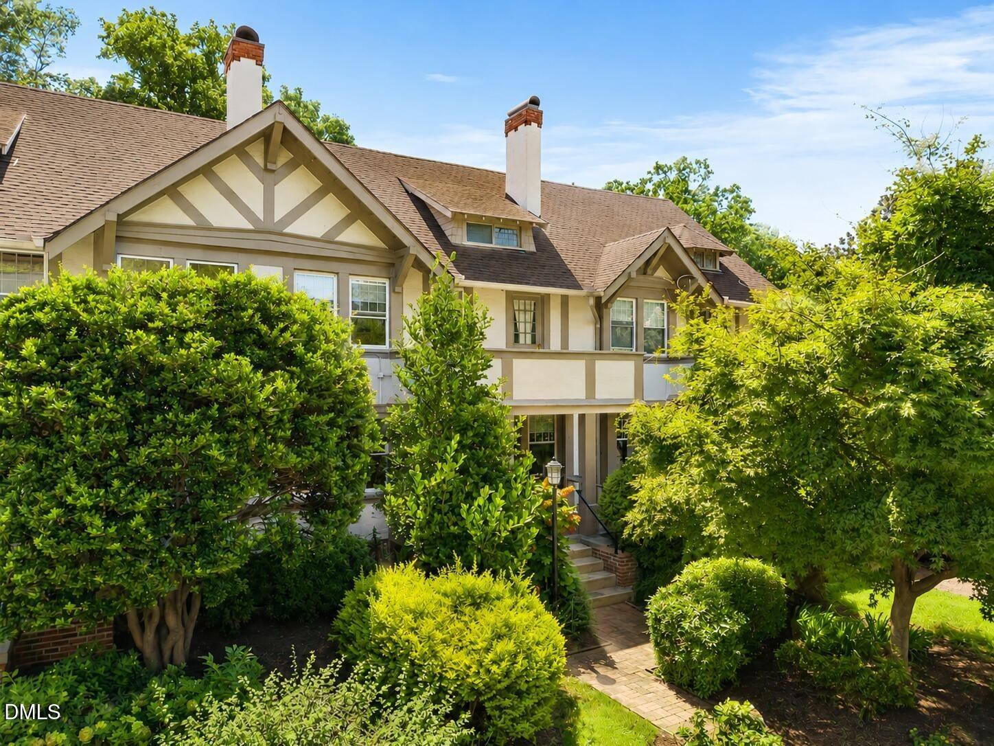 Woodburn Rd, Raleigh, NC 27605