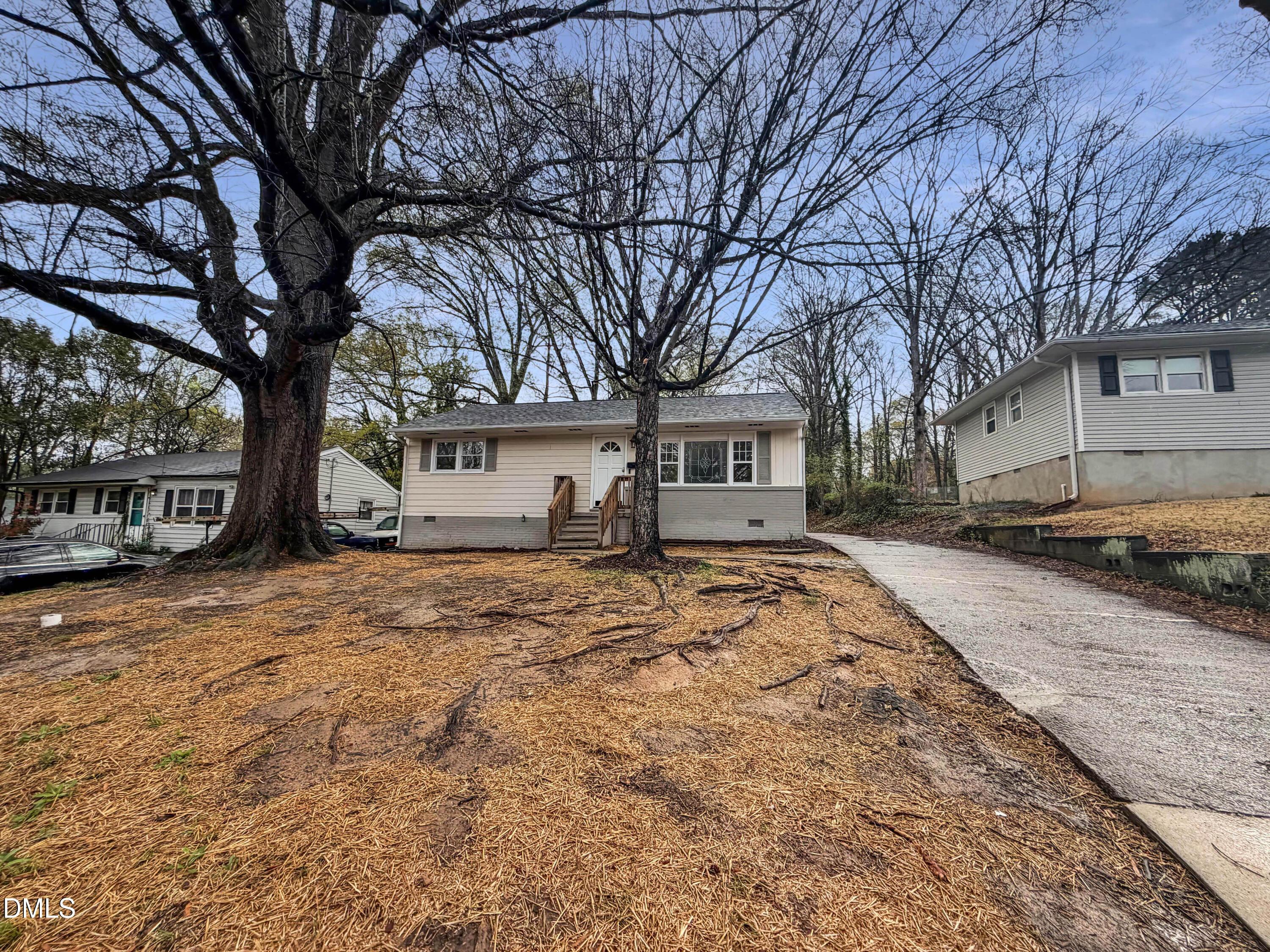 N Briggs Ave, Durham, NC 27703