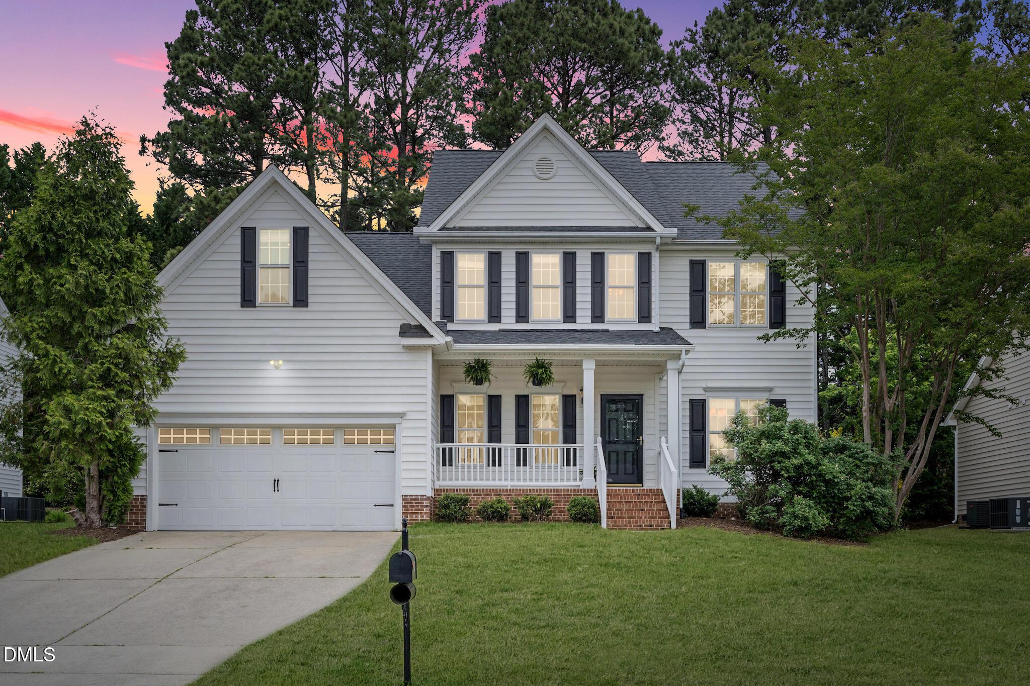 Dumont Ct, Apex, NC 27523