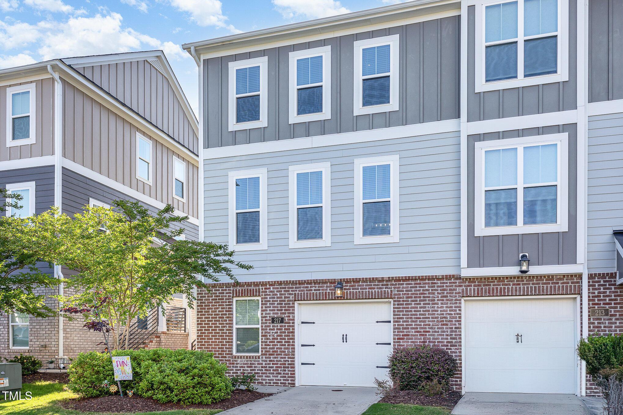 Jones Hill Rd, Holly Springs, NC 27540