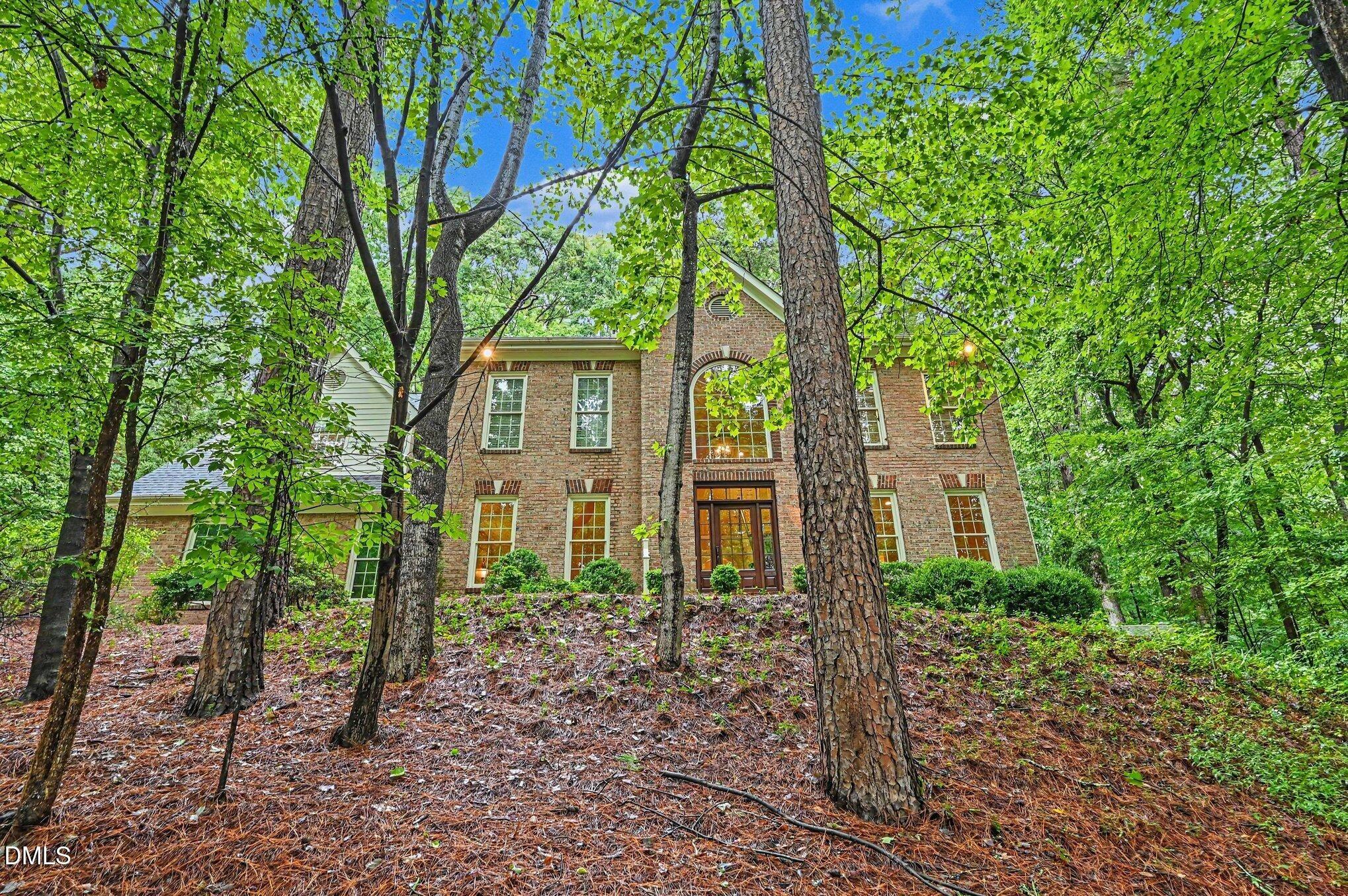 Collinson Dr, Chapel Hill, NC 27514