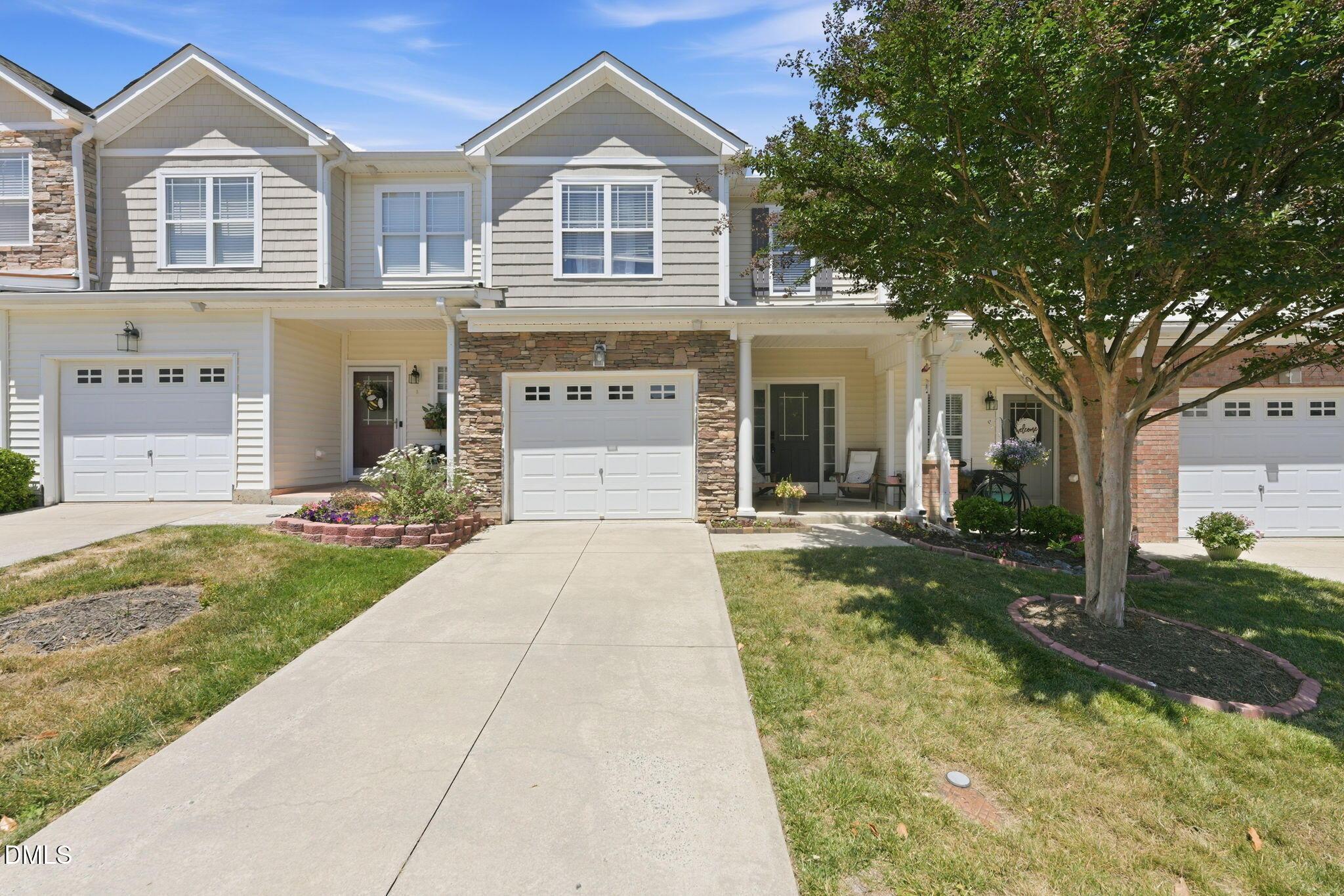 Comrie Ln, Burlington, NC 27215