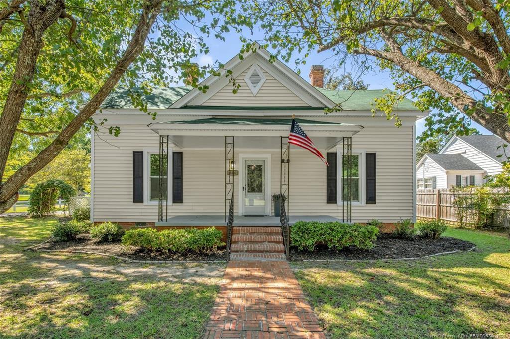W Roseboro St, Roseboro, NC 28382