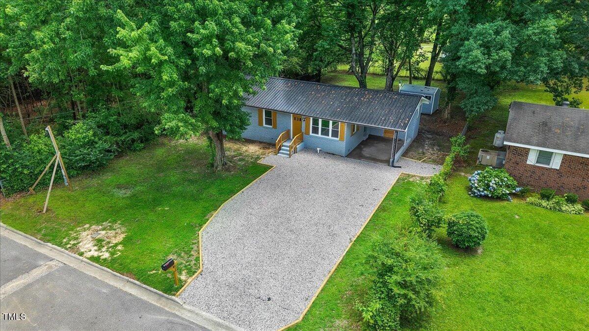E 18th St, Scotland Neck, NC 27874