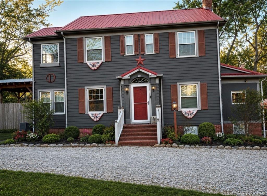 N College St, Red Springs, NC 28377